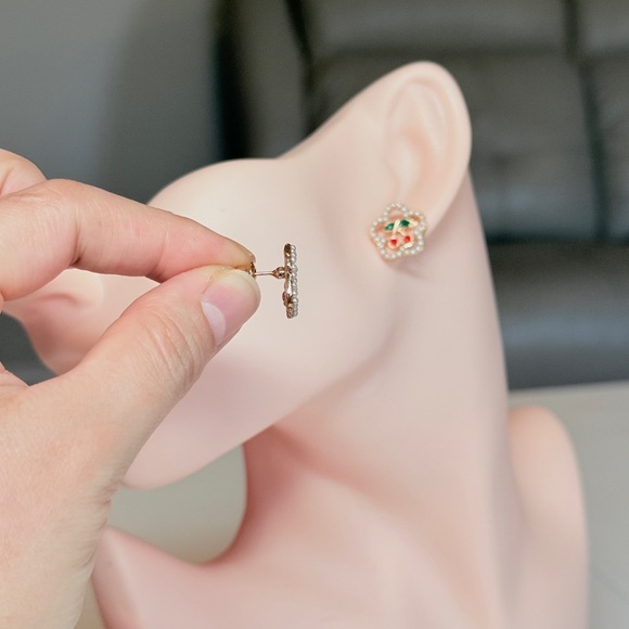 ⚜️ Cherry Pearl Earrings 🍒 - Picture 5 of 11